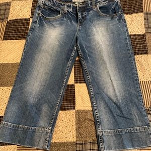 Maurices 13/14 Jean capris Cute!